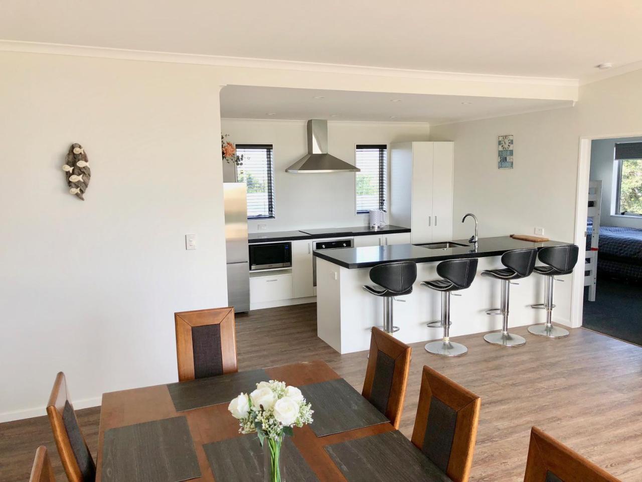 Otaki Beachfront Getaway Eksteriør bilde