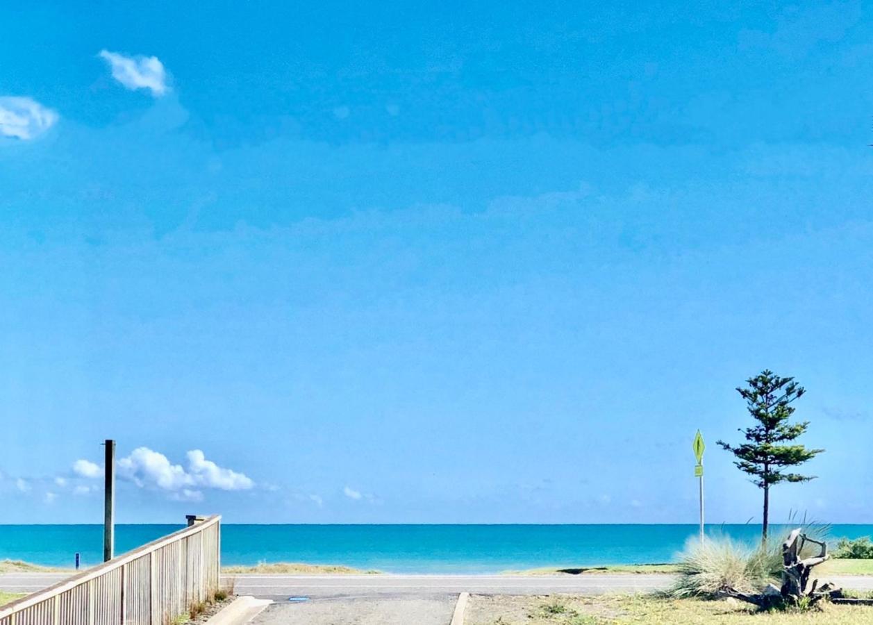 Otaki Beachfront Getaway Eksteriør bilde